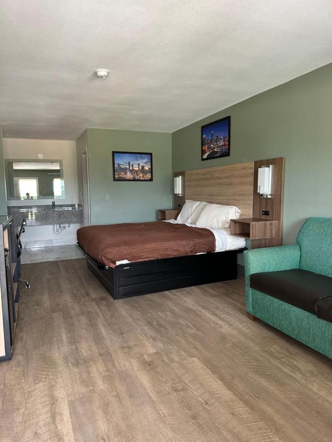 Deer Acres Inn Монро Экстерьер фото